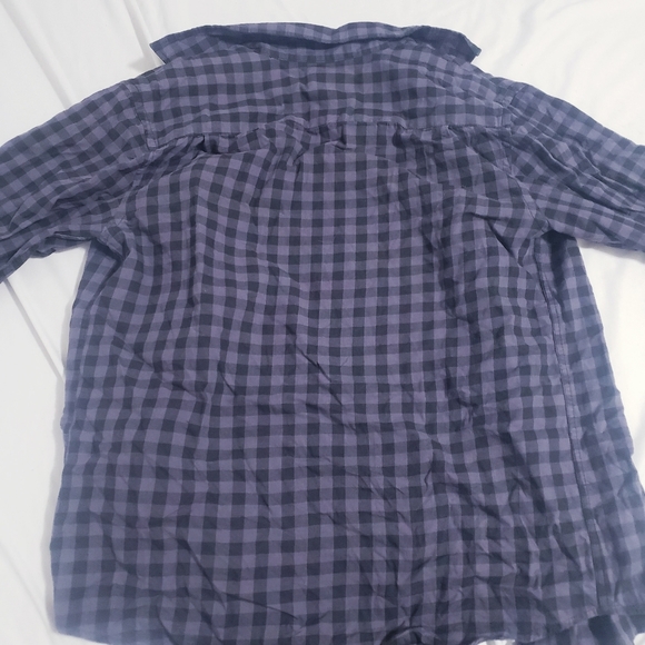 🛍FREEW/PURCHASE🛍 Logan Hill Grey & Black Plaid Button Up Flannel - Picture 7 of 9